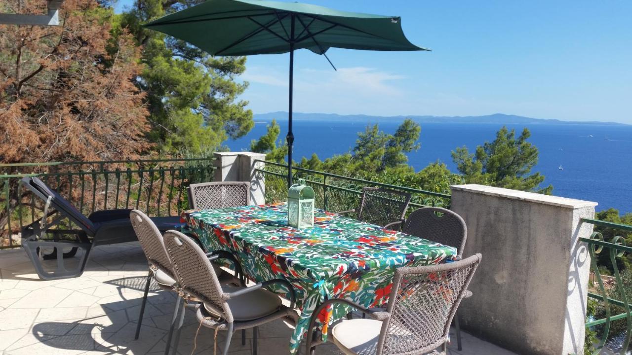 Apartment Vino Sveta Nedelja (Hvar)